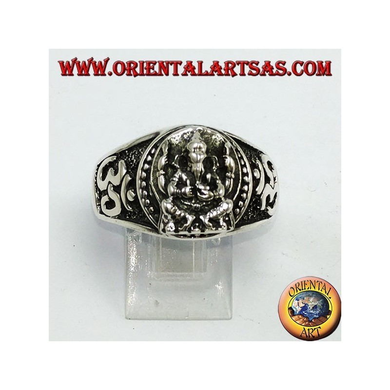 Bague en argent avec Ganesha et Om (ॐ)